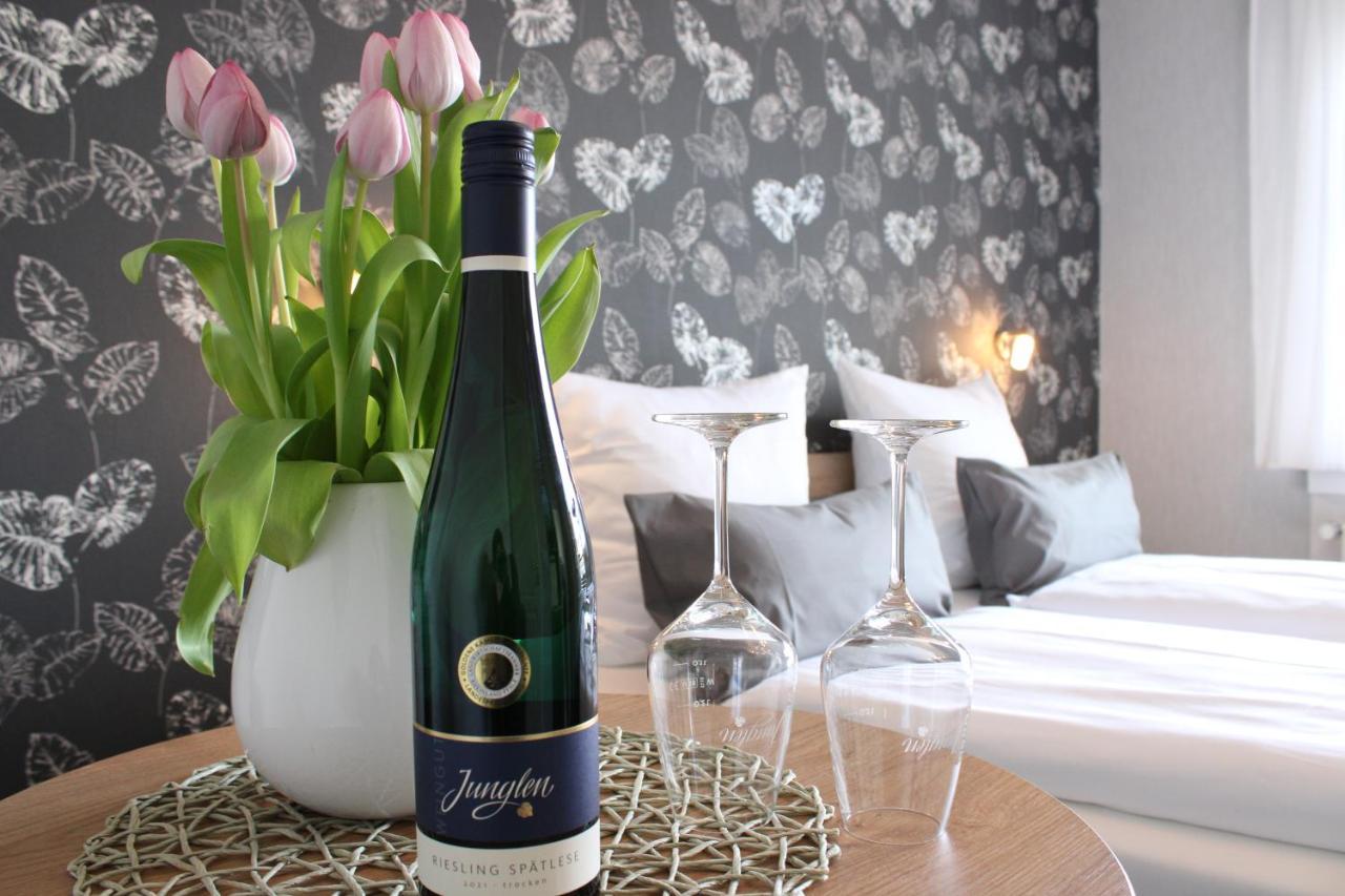 Weingut Markus Junglen Kröv エクステリア 写真